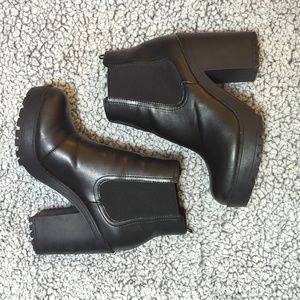 Chunky heel boots